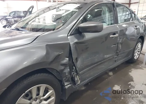 2014 Nissan Altima 2.5 S из США, поврежденный, VIN 1N4AL3AP1EC424050